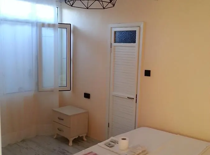 Sahil & Restaurant * سفيريهيسار