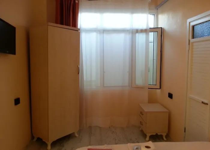 Sahil & Restaurant فندق *