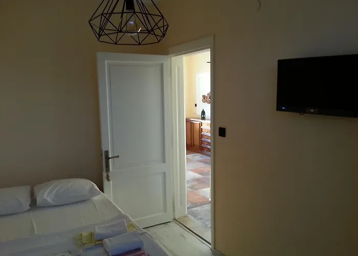 Sahil & Restaurant فندق *